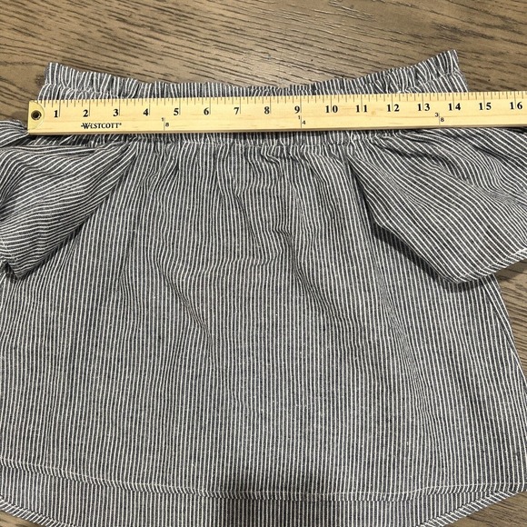 Lulu‘S Shirt Women’s Xs Short Cold Shoulder Blue Off The Shoulders Crop Top - Picture 10 of 10